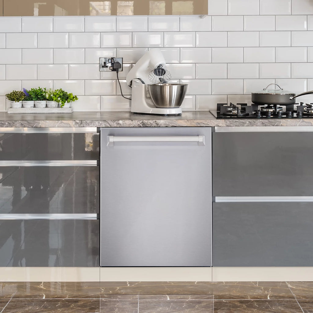3 Piece Kitchen Appliance Package with Gas Range Range Hood and Dishwasher Q796178