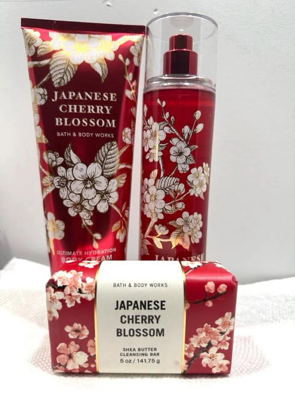 3 Piece Japanese Cherry Blossom Body Cream Fragrance Mist and Cleansing Bar S624