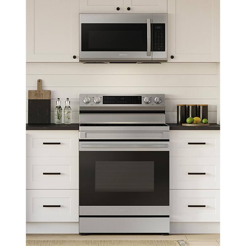 6.3 cu. ft. Convection Electric Range with AirFry in Stainless Steel A9391