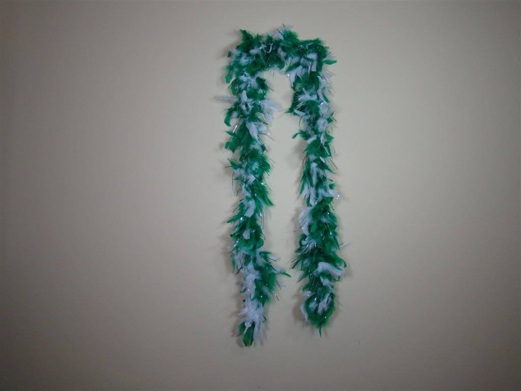 Bright Green and White Two Tone Feather Boas 50 Pieces N891601