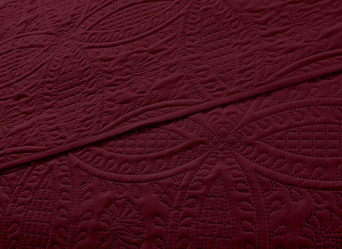 3-Piece Oversized Bedspread Coverlet Set Q3159