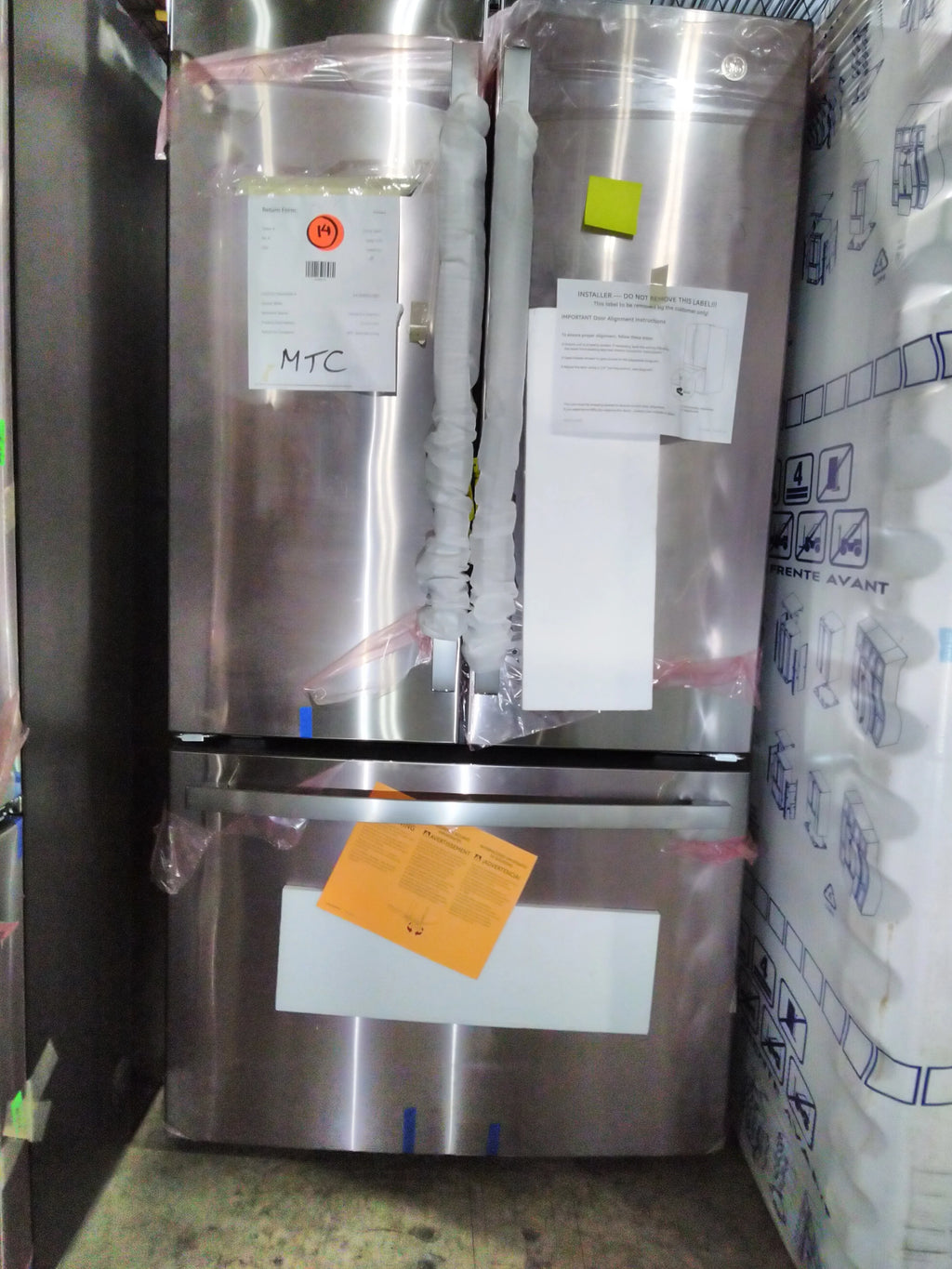 36 IN. 27 CU.FT. Bottom Freezer Refrigerator P97078