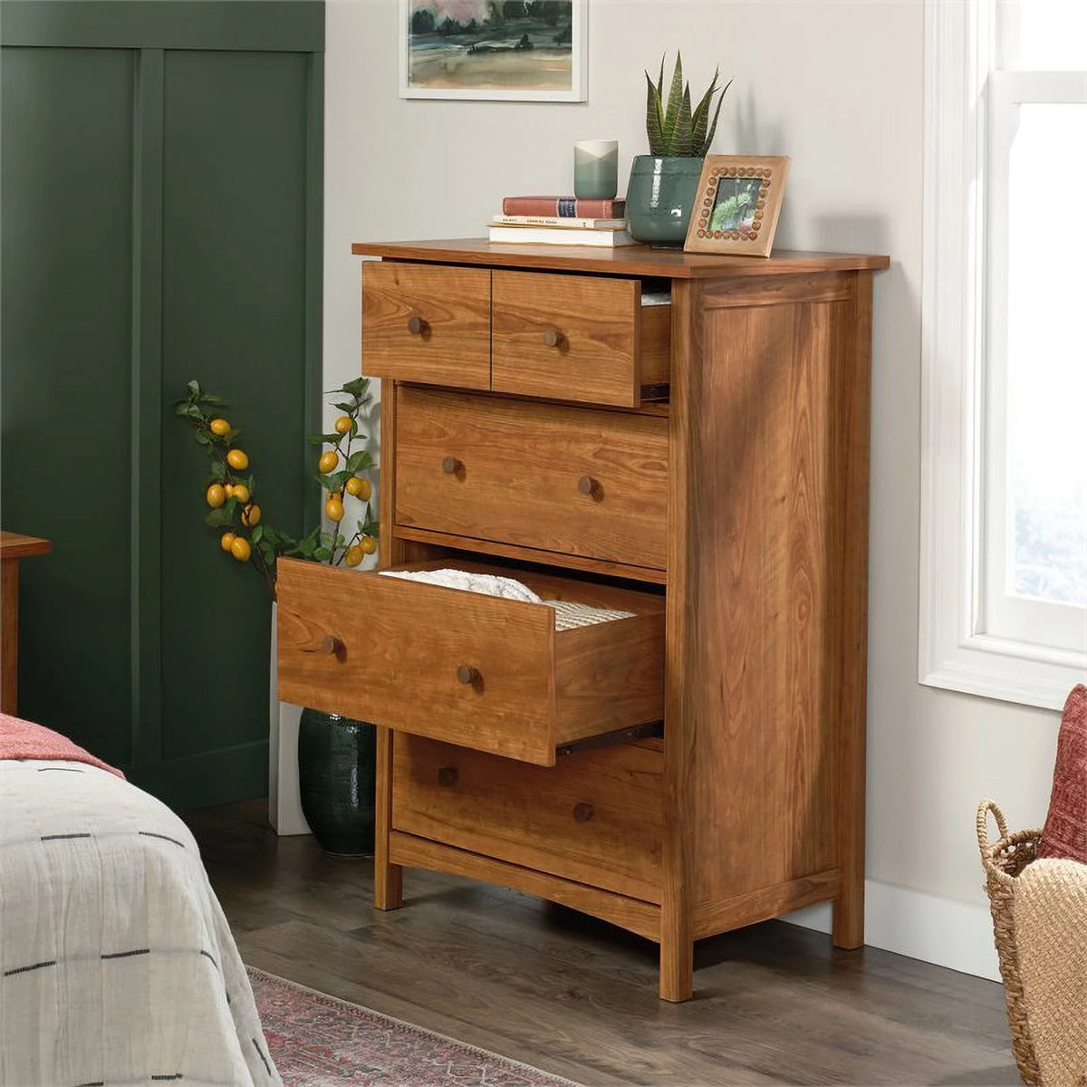 Engineered Wood 4-Drawer Bedroom Chest B535411